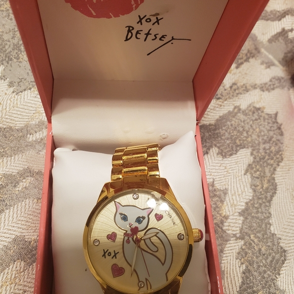Betsy Johnson Watches - Picture 8 of 8